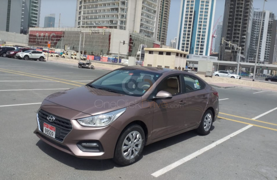 Factors to Consider Before Choosing a Dubai Cheap Car Rental Monthly Service